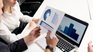 Analyzing business continuity plan graphs